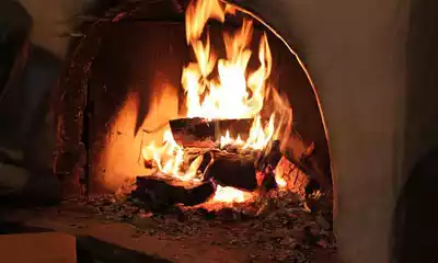 fuego seguro en tu chimenea